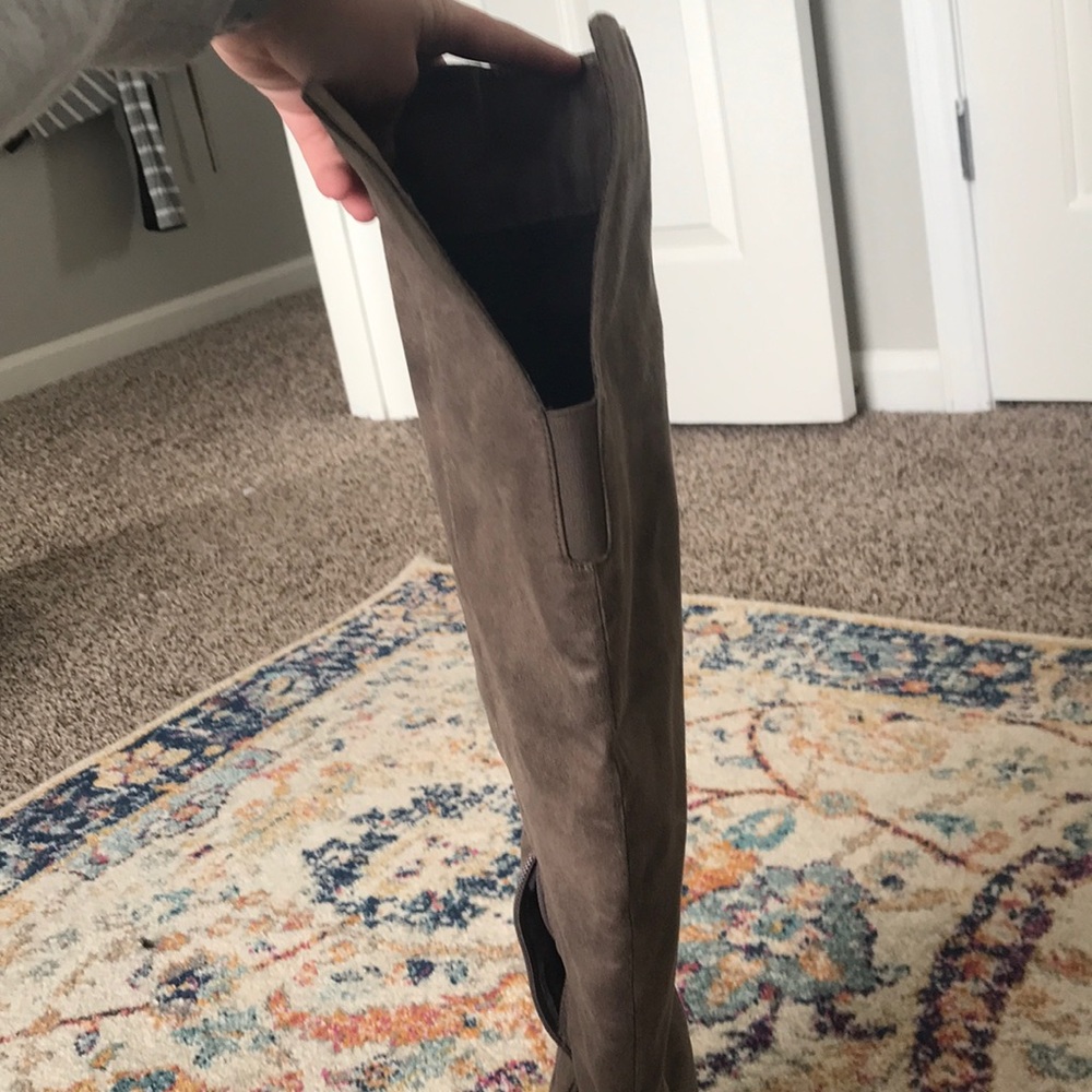 Over Knee Boots - Picture 4 of 6